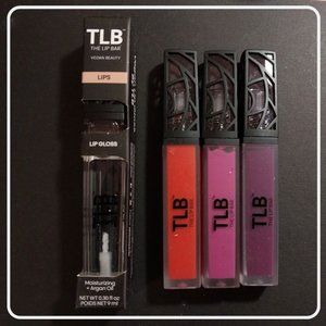 The Lip Bar Lot - Gloss Up Sheer Finish Gloss (1) & Nonstop Liquid Matte (3)